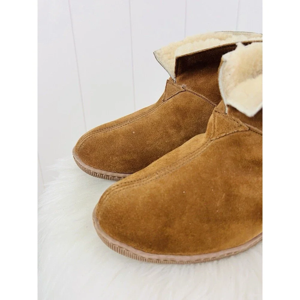 Minnetonka Sheepskin Ankle Boot Slippers Mens Size 11 Tan Suede Leather